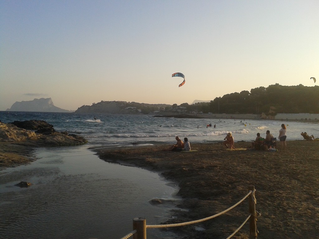 Moraira beach at about 9pm.  by chimfa