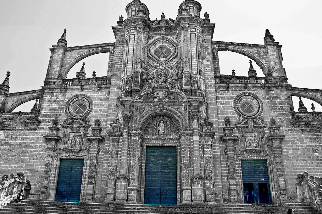 MONUMENTAL FAÇADE OF A CATHEDRAL by sangwann