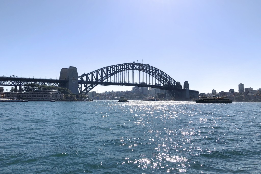 Sydney Harbour by kjarn