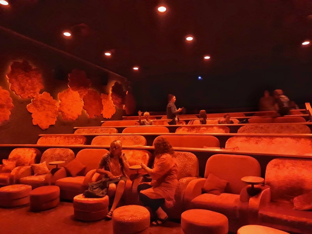 Cinema in velvet by happypat