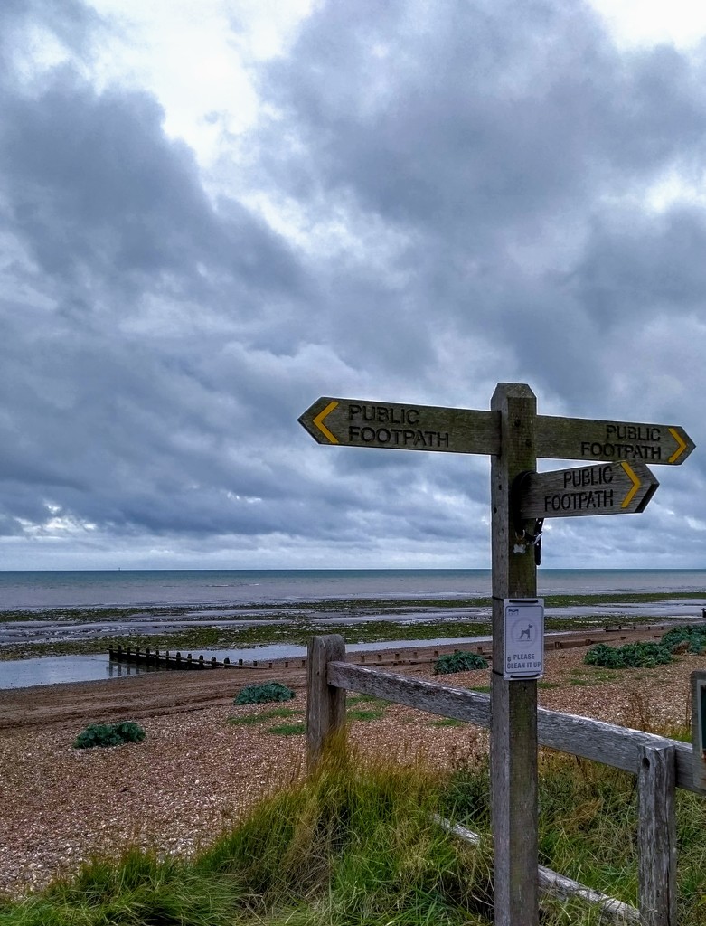 Fingerpost at Ferring by 4rky