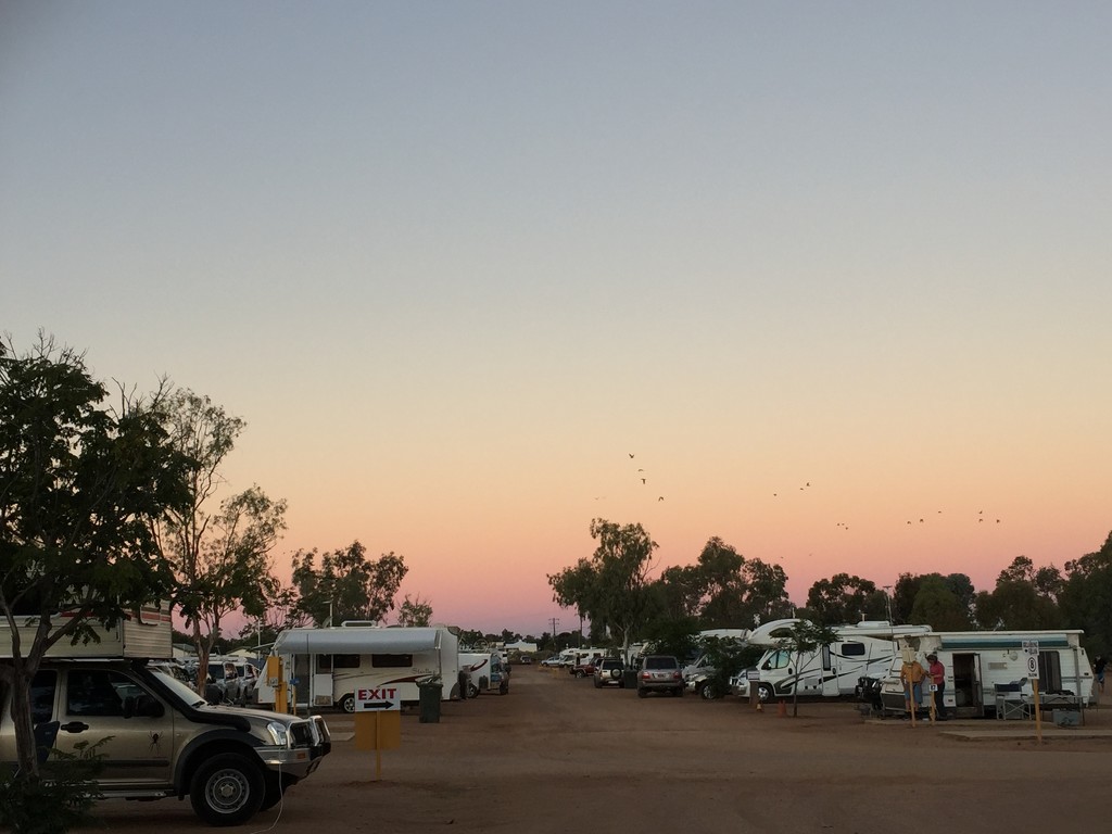 End of a day at Longreach by teodw