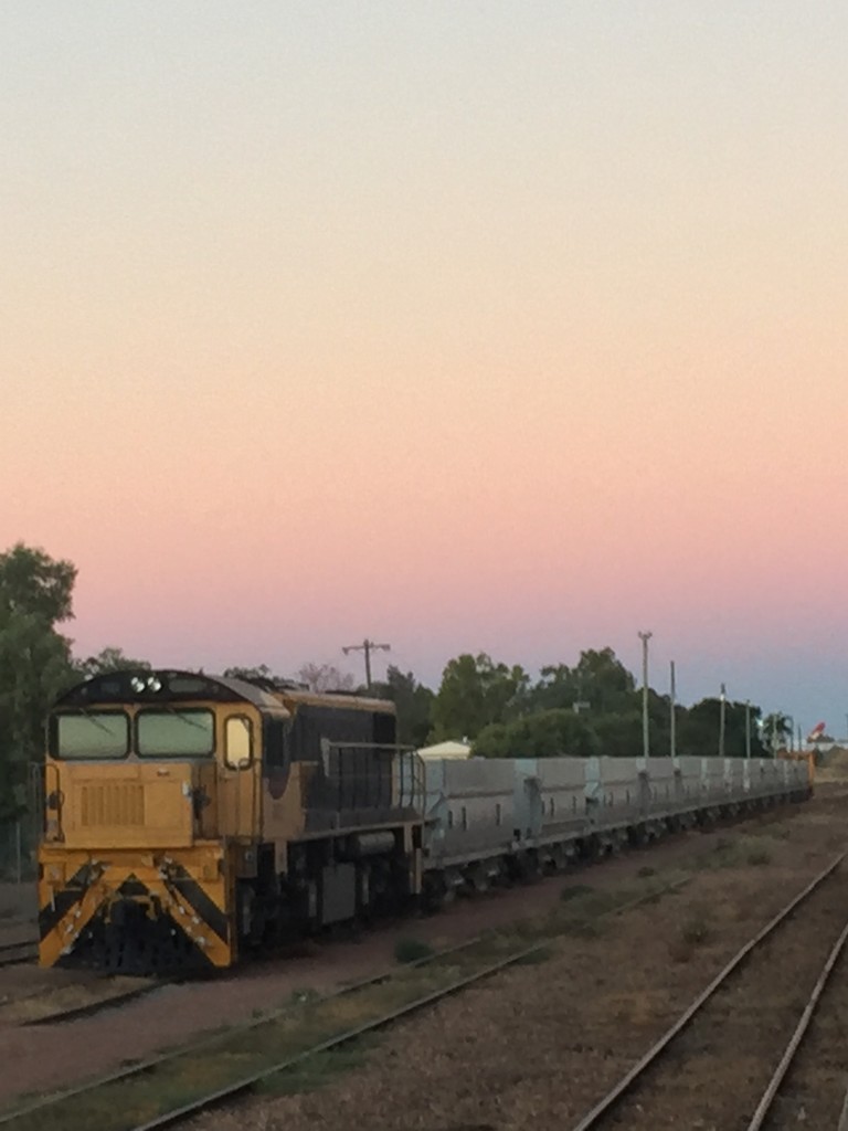 Goods train at Longreach by teodw
