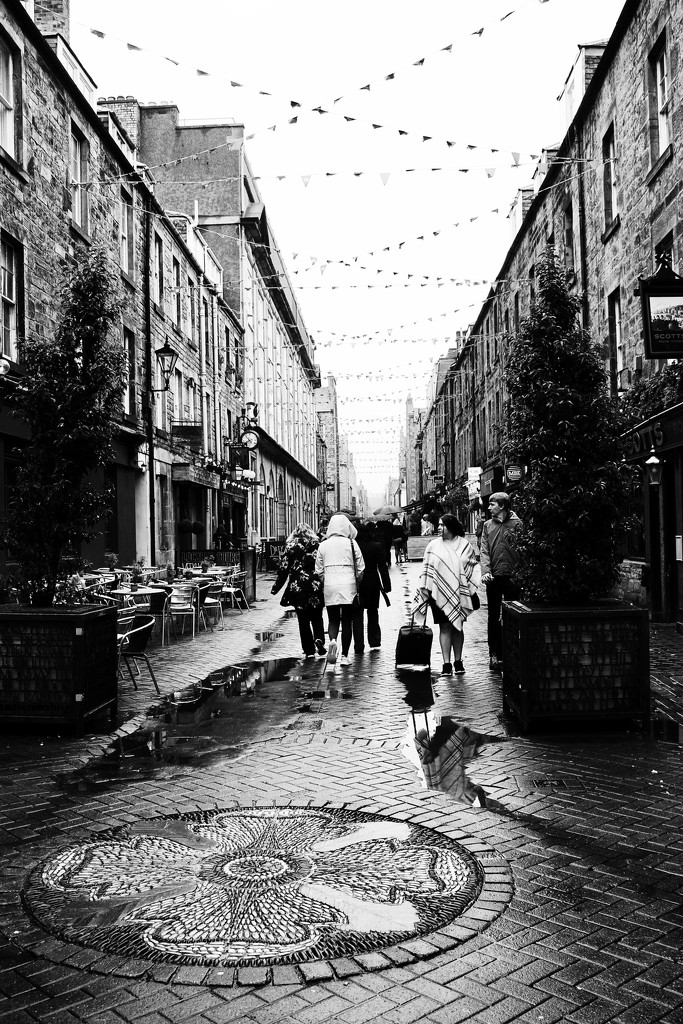 Rose Street in the rain by jamibann