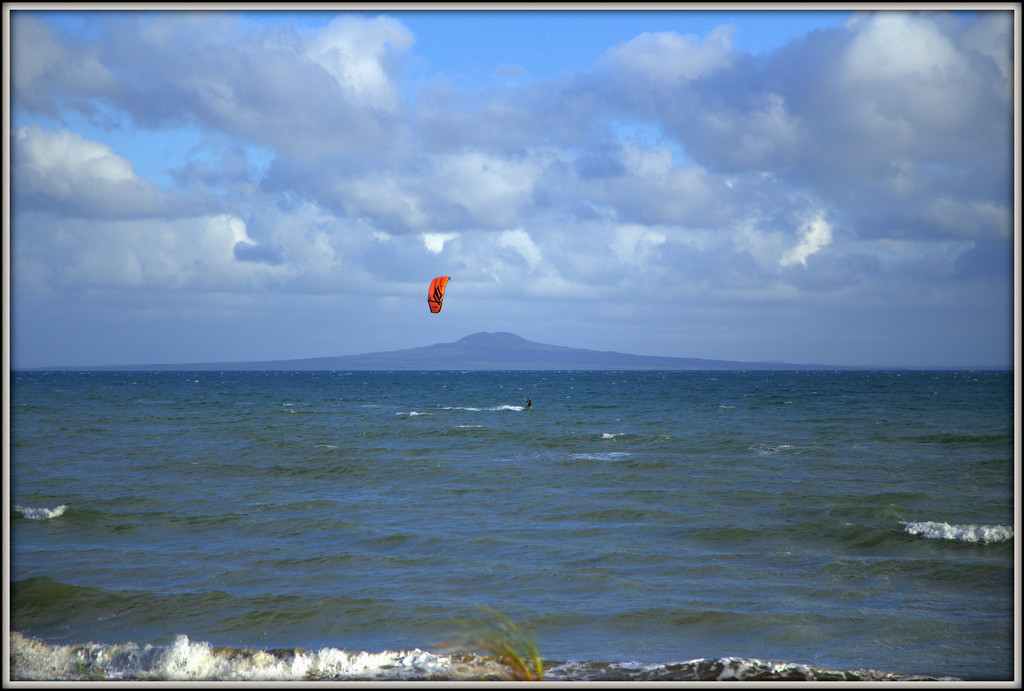 Kite surfing by dide