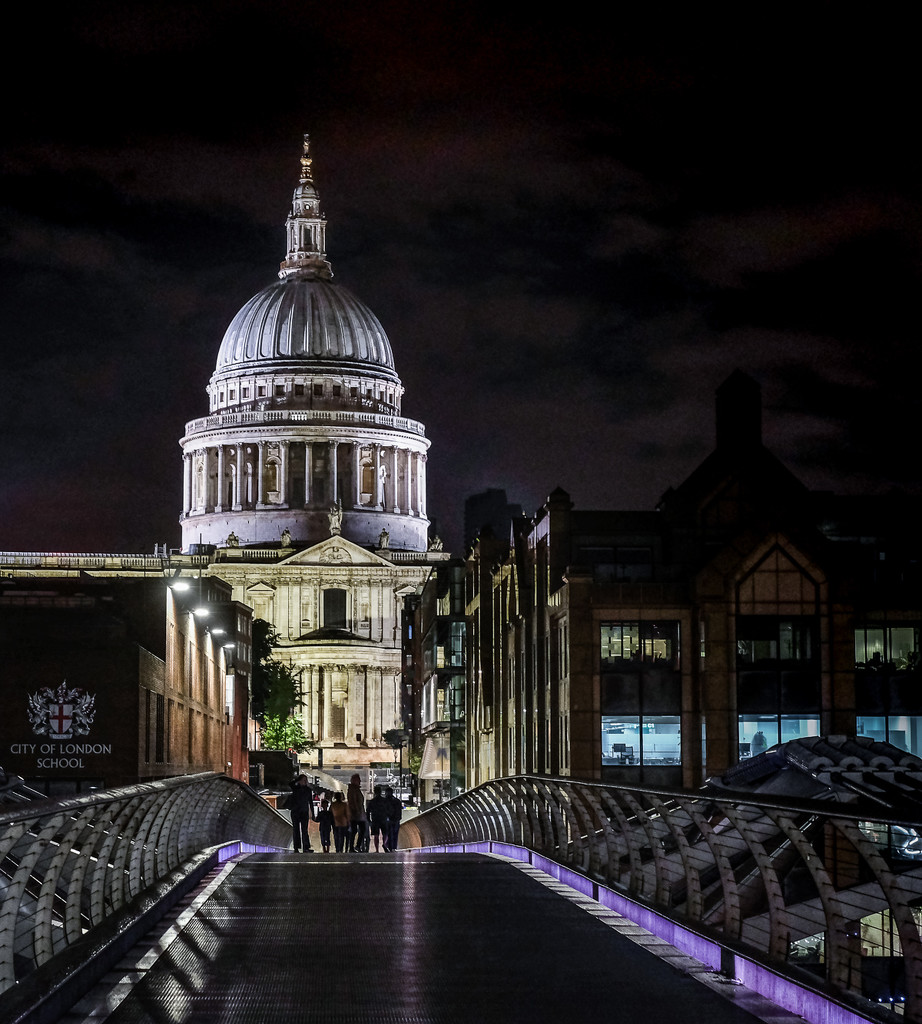 St Paul's by inthecloud5