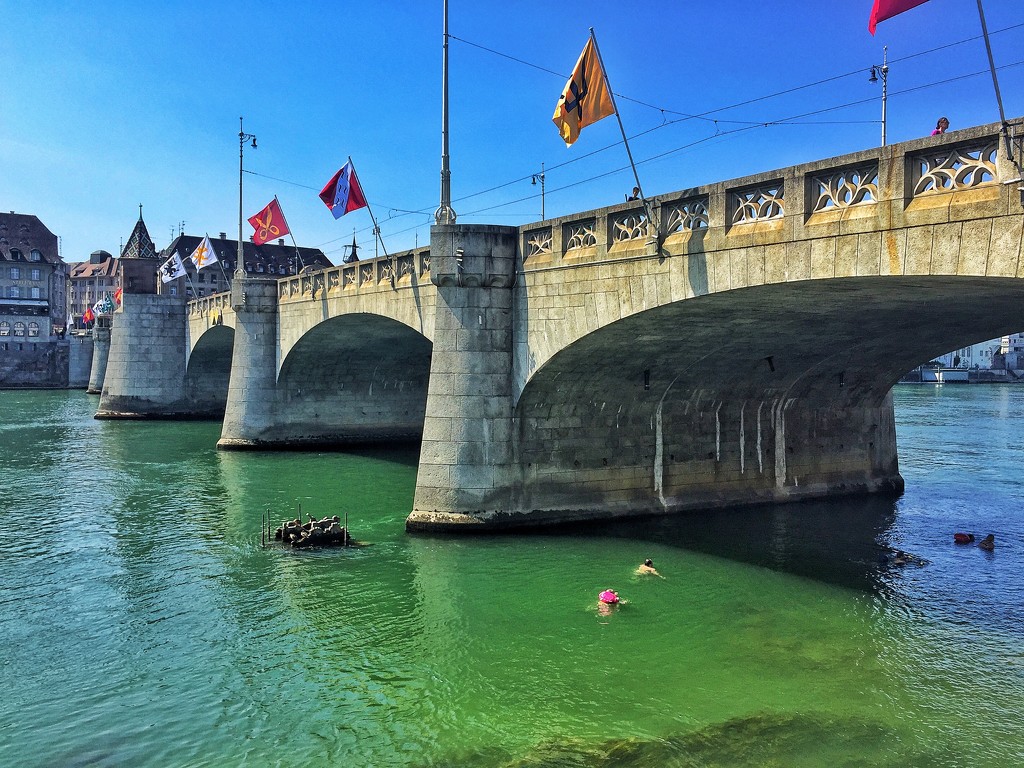  Mittlere Rheinbrücke, Basel.  by cocobella