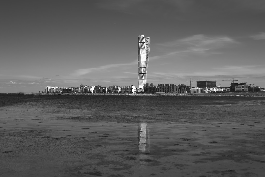 The Turning Torso by blueberry1222