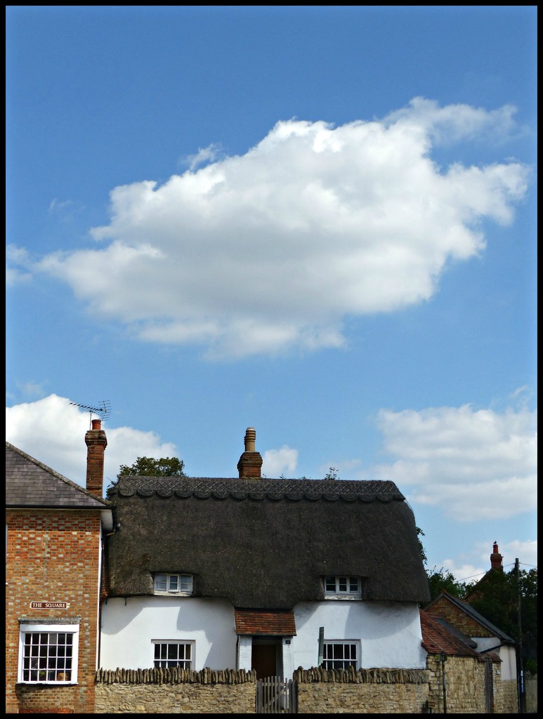 Comparision, cottage and cloud. by jokristina