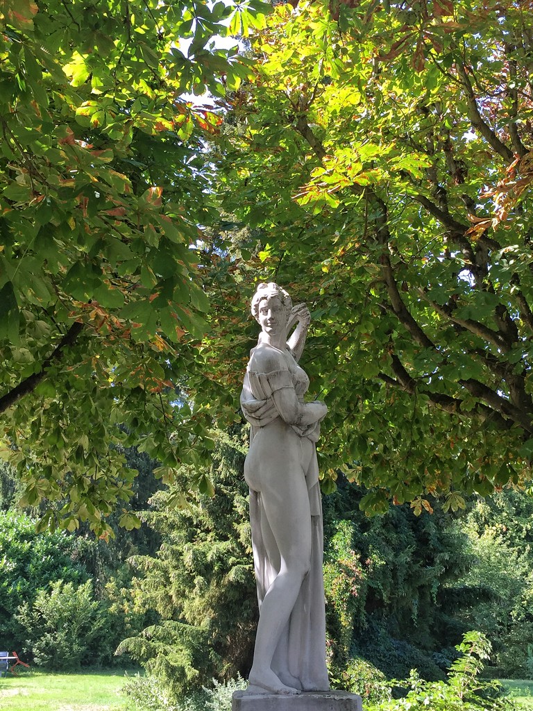 The statue  by cocobella