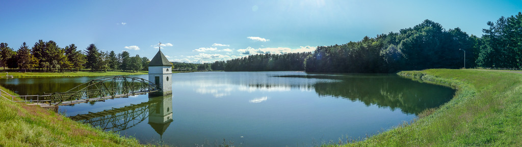 Reservoir Panorama by batfish