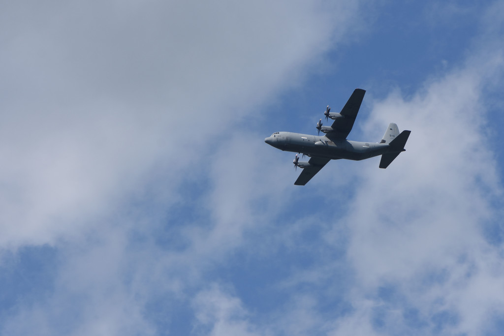 C-130 Hercules by farmreporter