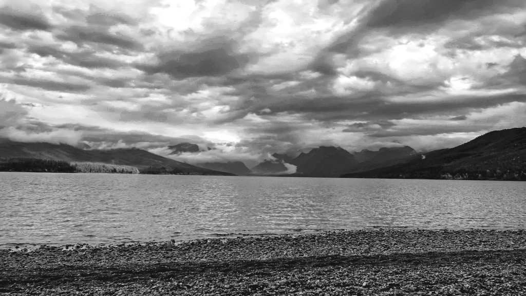 Clouds Over the Lake by milaniet
