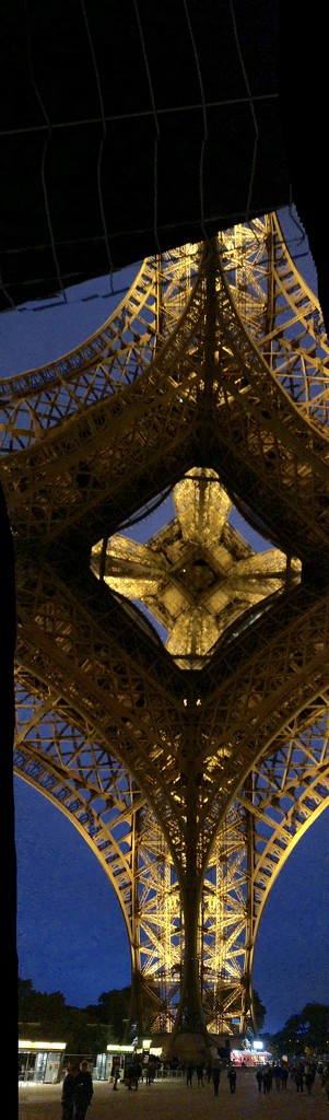 La tour Eiffel by pusspup