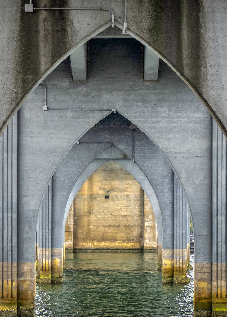 Siuslaw River Bridge by rosiekerr