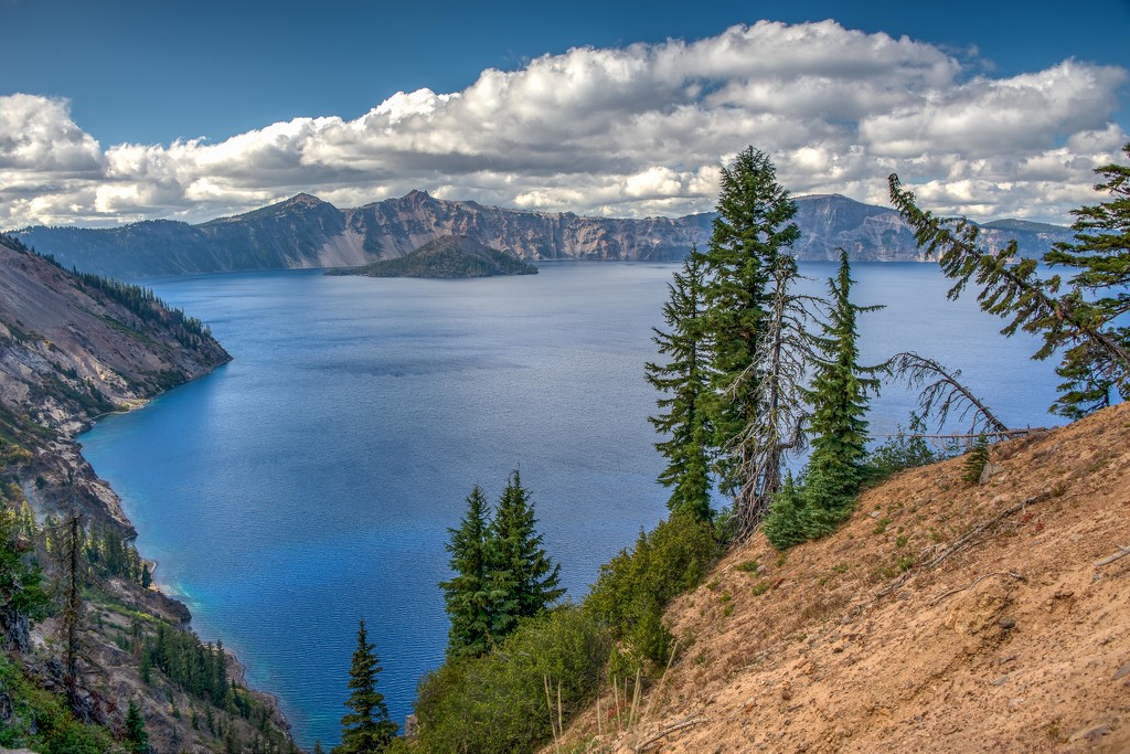 Crater Lake from the Rim Road by taffy