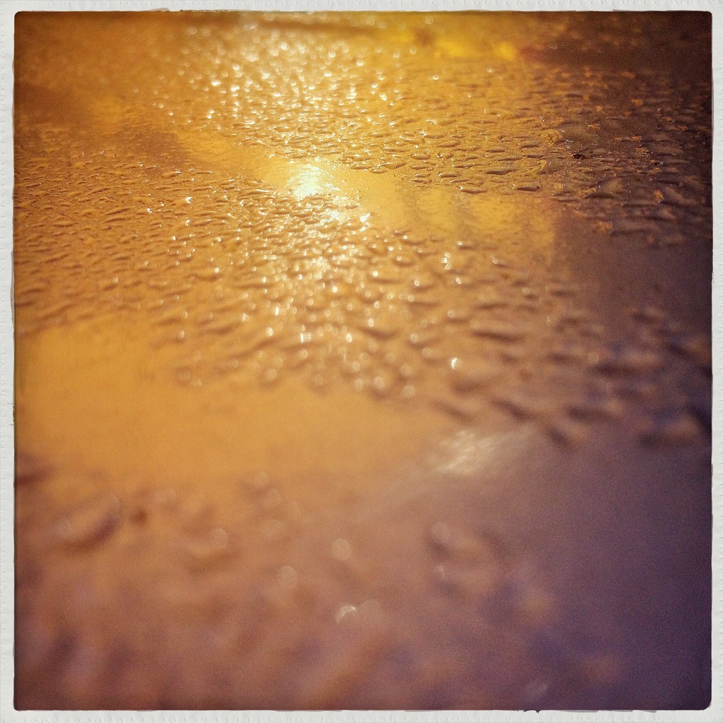 Golden shower by mastermek