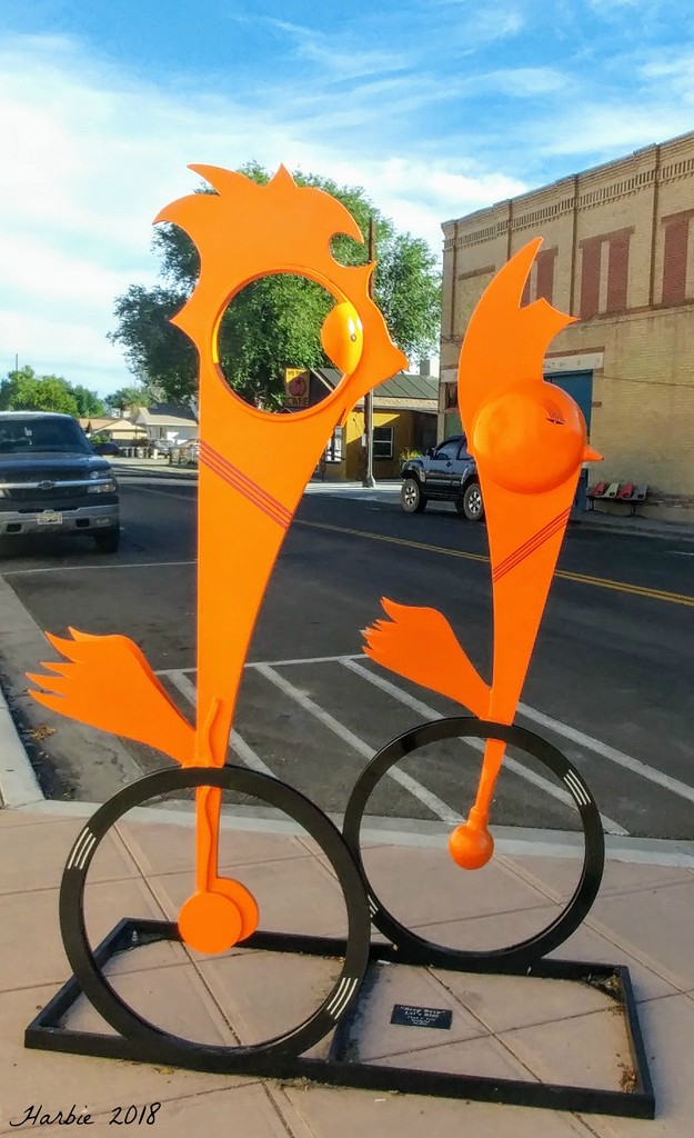 Biking Sculpture by harbie