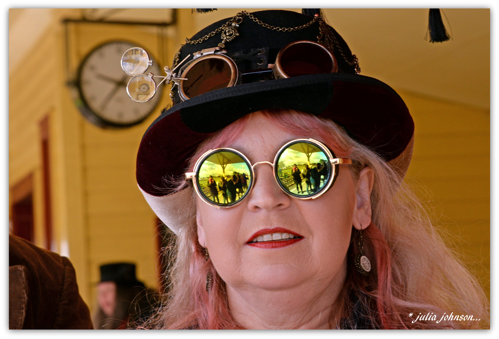 Steampunk Glasses by julzmaioro