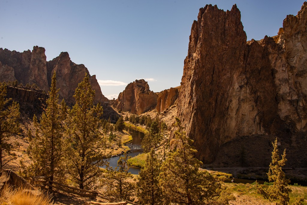 Golden Hour at Smith Rock Court by taffy