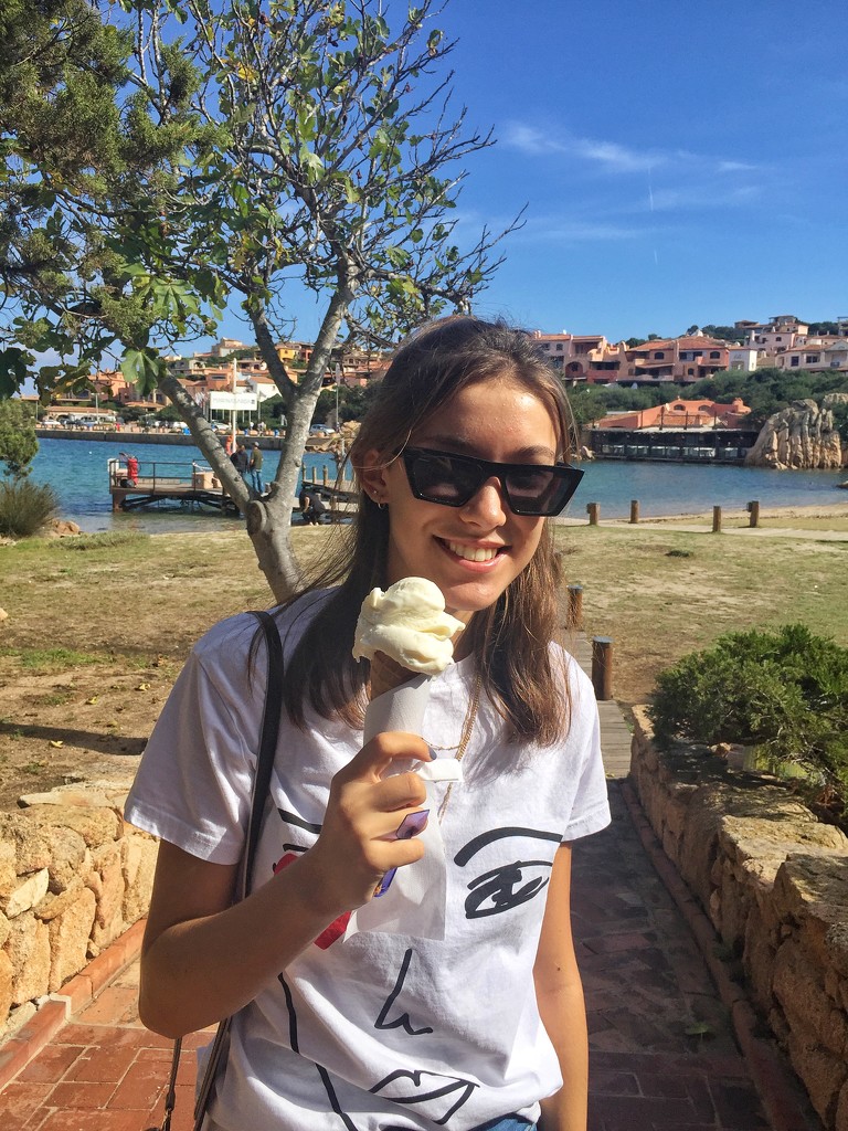 Alix and the ice cream.  by cocobella