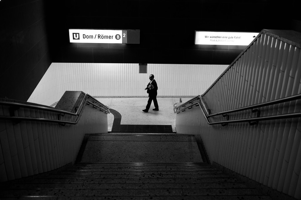 Frankfurt metro by vincent24