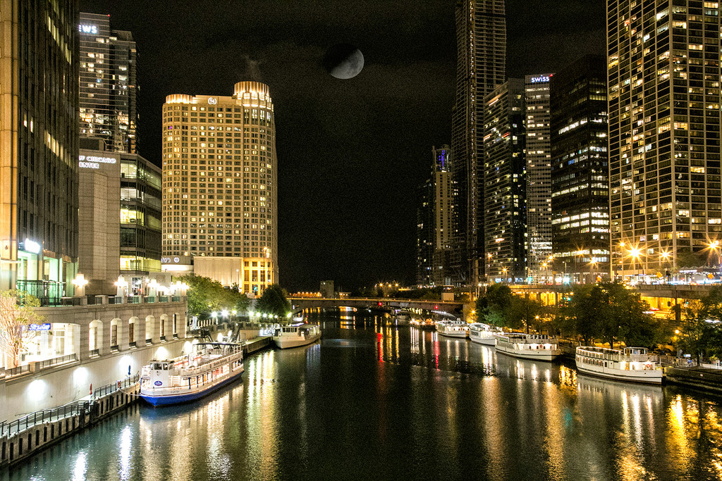 Chicago Moonlight by pdulis