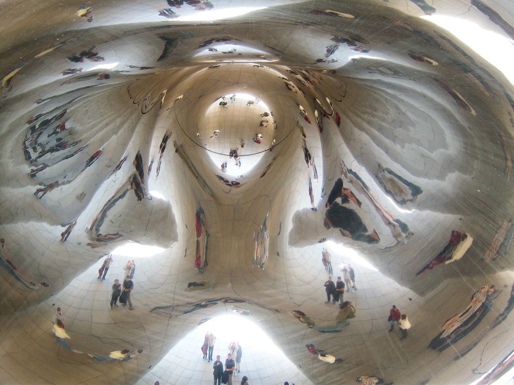 Another picture of the Bean... by bruni