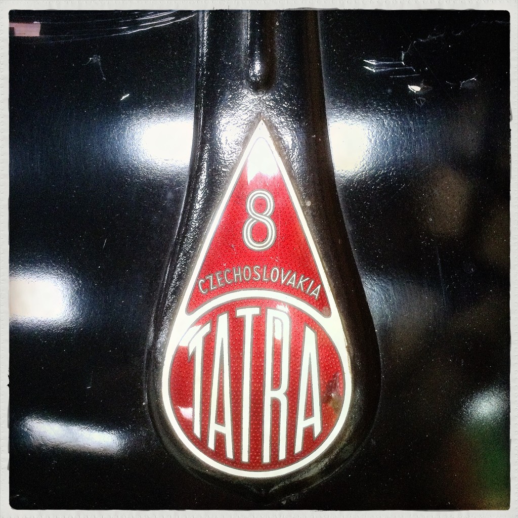 Tatra 87 by mastermek