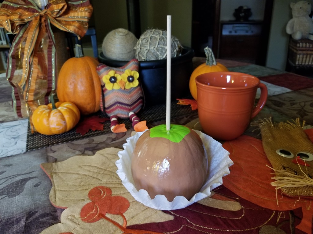 Carmel Apple Pumpkin by scoobylou