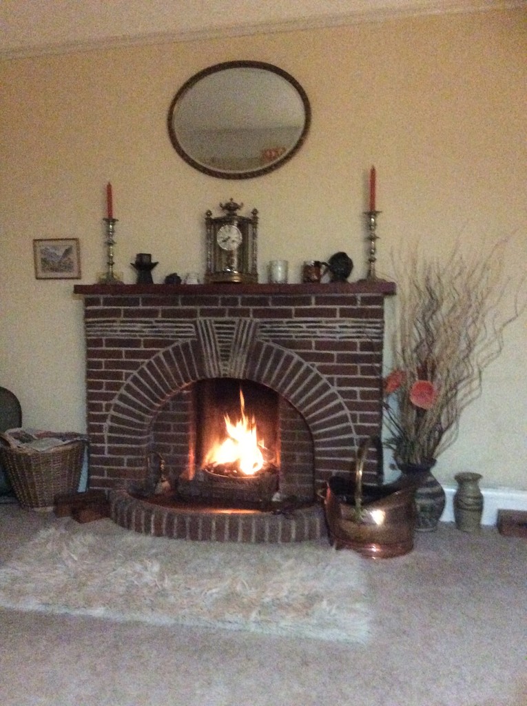 First fire of the season  by rosiekind