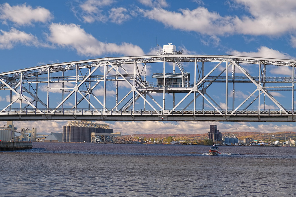 Aerial Lift Bridge by tosee