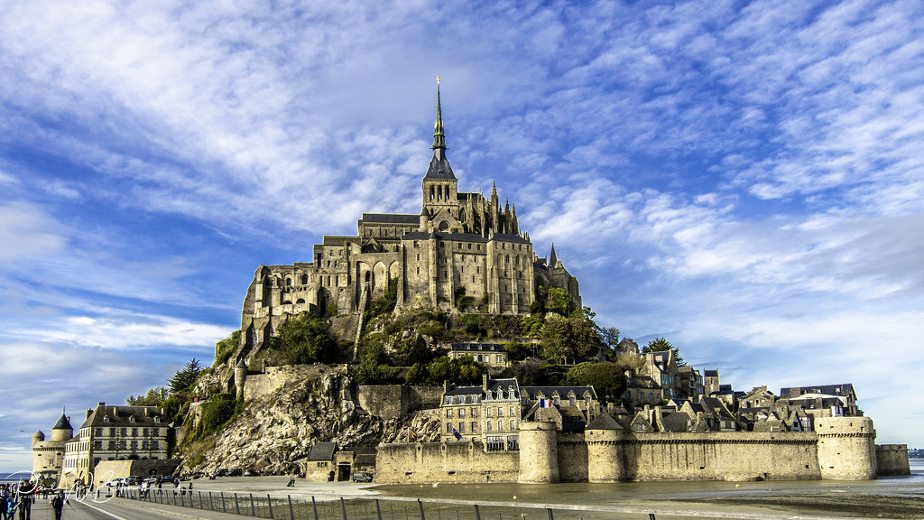 Mont St. Michel by paulwbaker