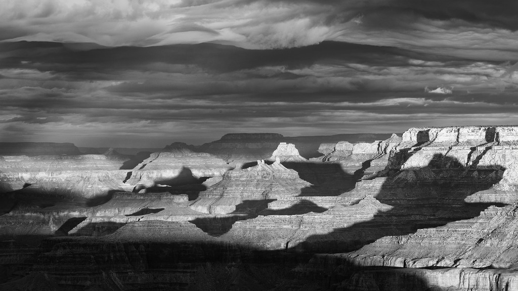 Cracks and Crevices At Lipan Point B and W by jgpittenger
