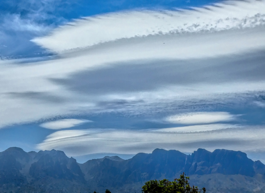 Unusual cloud formations by ludwigsdiana