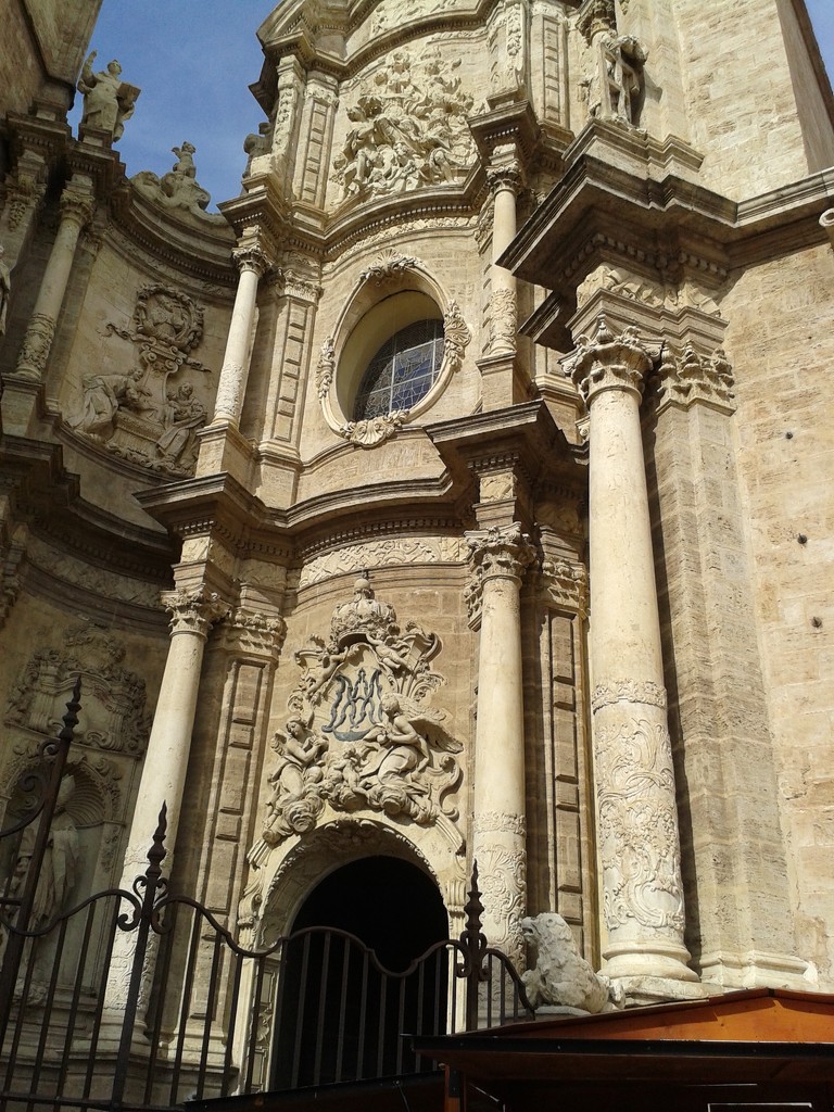 Door of Valencia cathedral  by chimfa