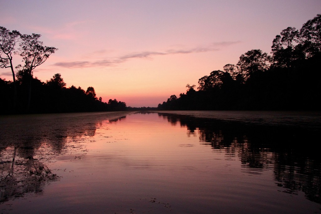 Sunset at Angkor Thom by jamibann