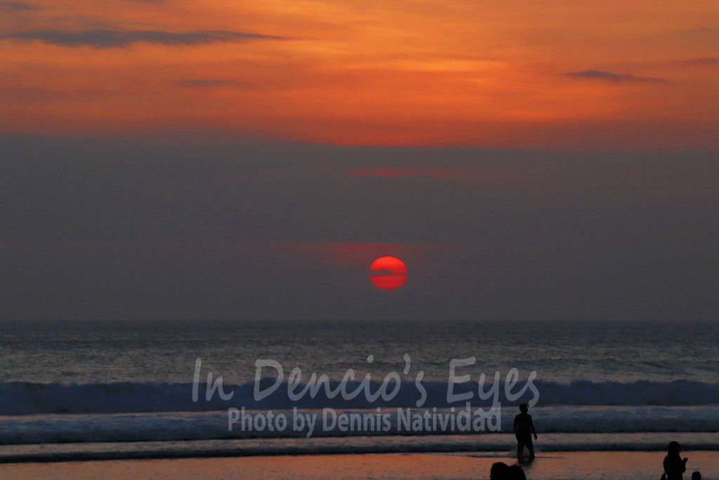 Sunset at Seminyak Beach by iamdencio