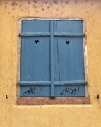 15th Nov 2018 - Hearts and blue shutters. 