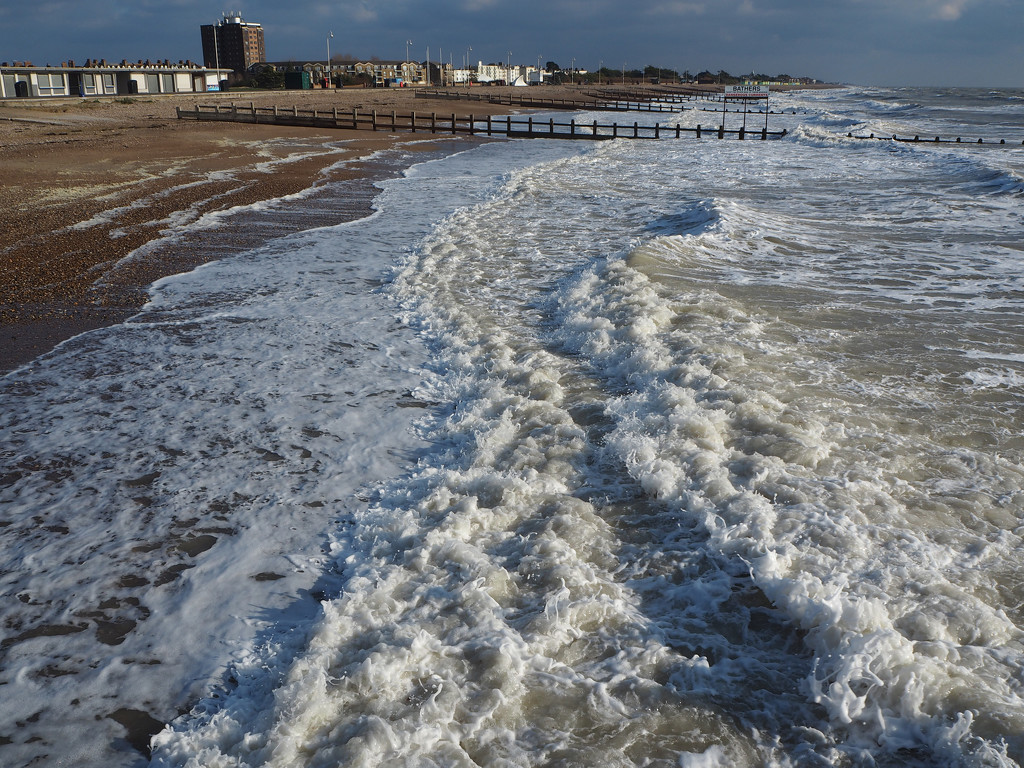 Littlehampton Beach by josiegilbert