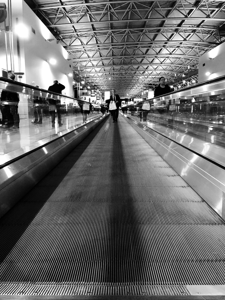 At Brussels airport by vincent24