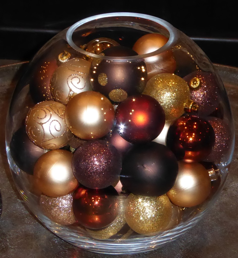  Bowl of Baubles  by susiemc