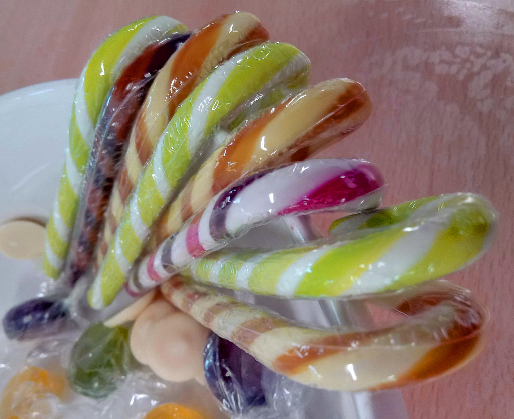 200 Candy canes by angelar