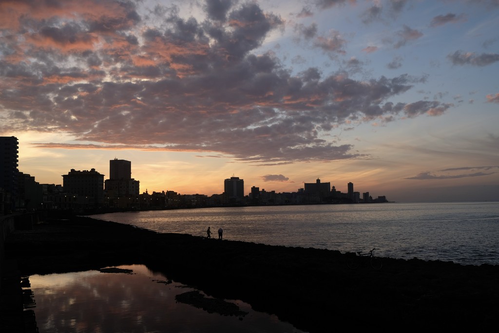 Havana - sunset by vincent24