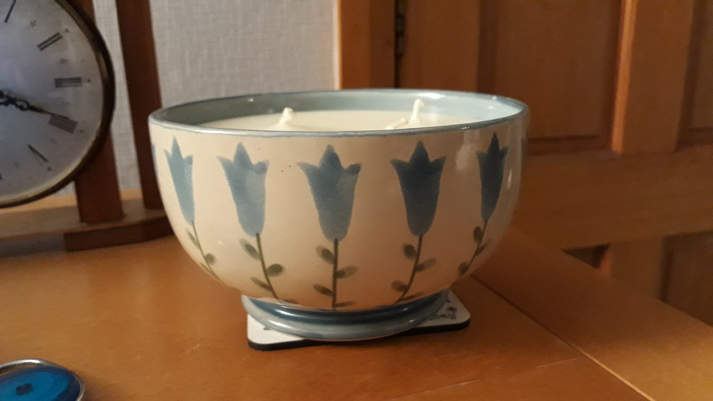 A new candle bowl by sarah19