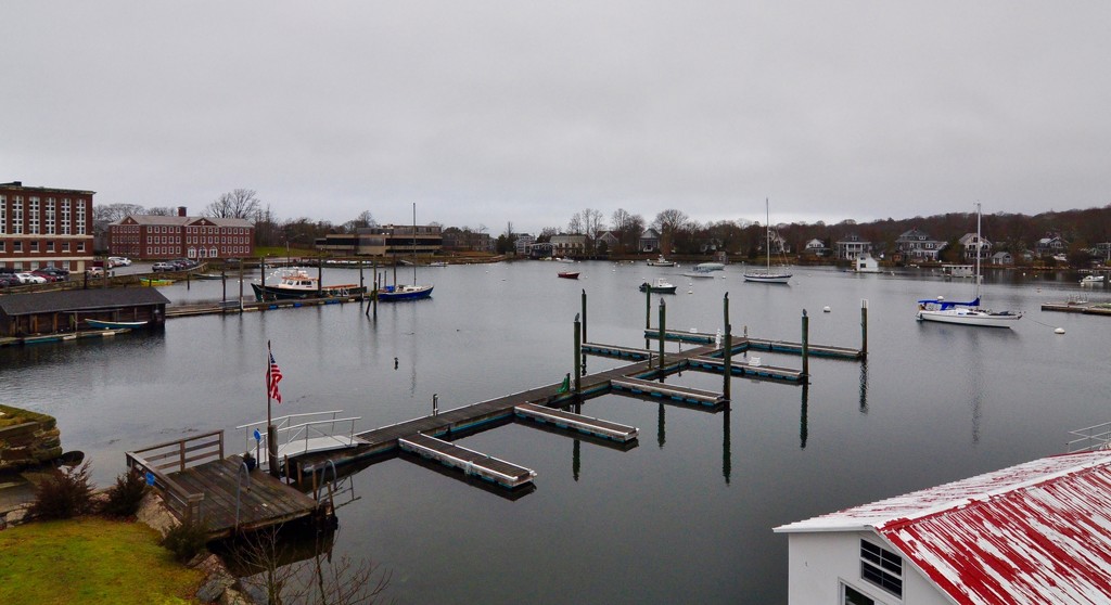 Grey Day on Eel Pond by radiodan