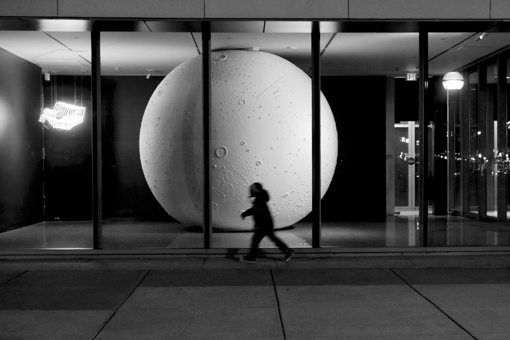 Good-bye, Moon! by vera365