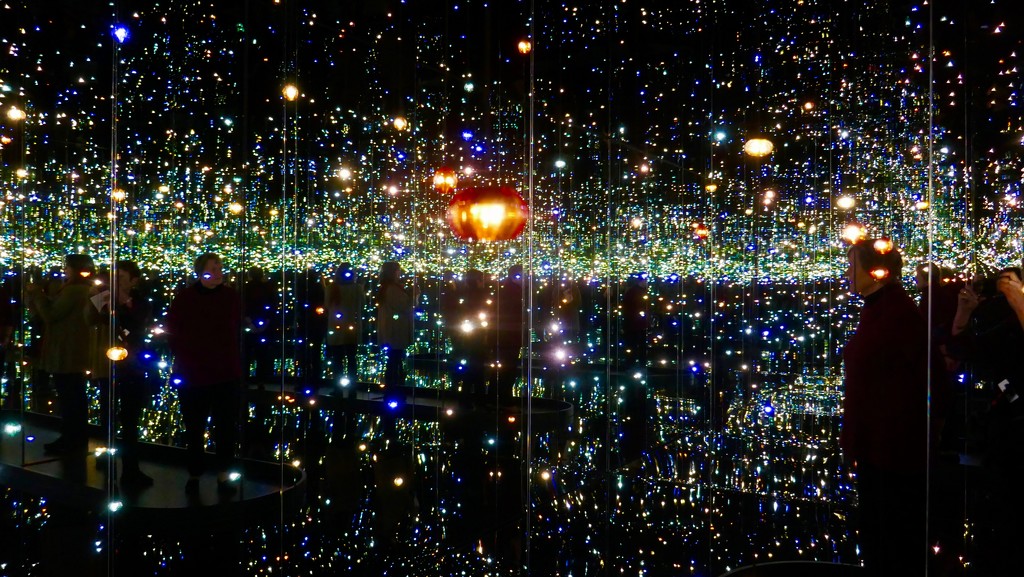Kusama Infinity Room, High Museum Atlanta by swagman