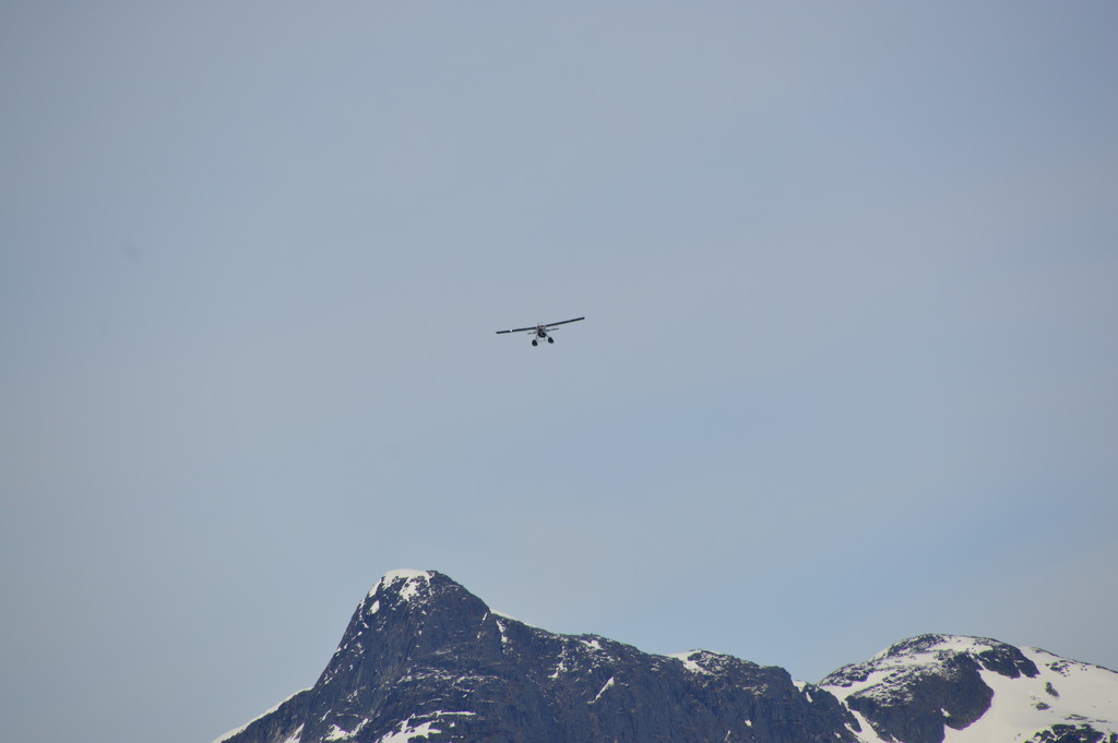 Plane In Alaska by bigdad