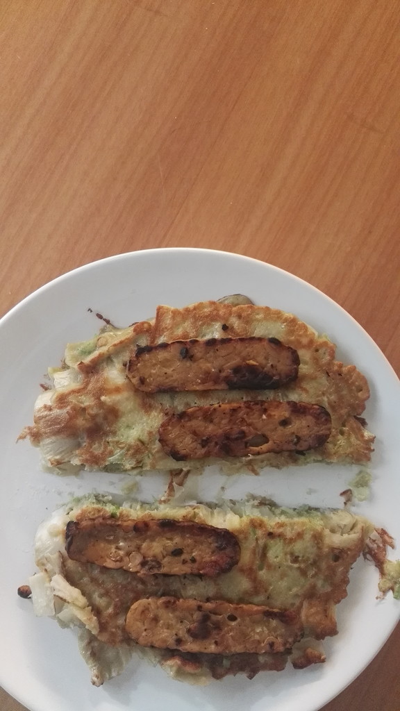 okonomiyaki for breakfast by zardz